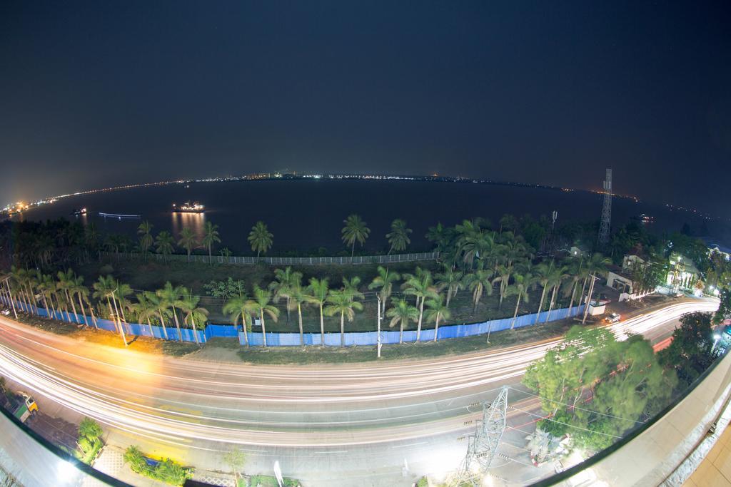 โรงแรมอัปทาวน์ ย่างกุ้ง ภายนอก รูปภาพ